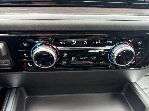 New 2026 GMC Sierra 1500 SLT w/ SLT Premium Plus Package AWD/4WD image 18