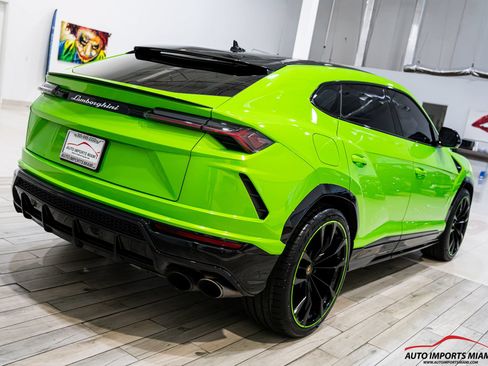 Used 2022 Lamborghini Urus AWD/4WD image 20