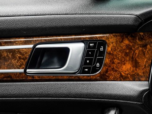 Used 2021 Porsche Panamera 4 image 43