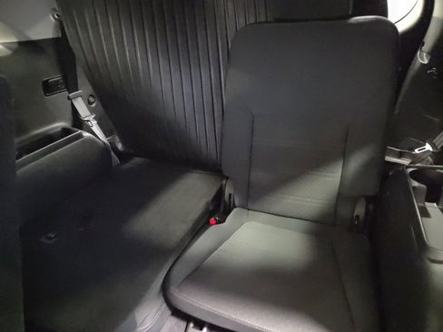 Used 2020 Kia Sorento LX image 15