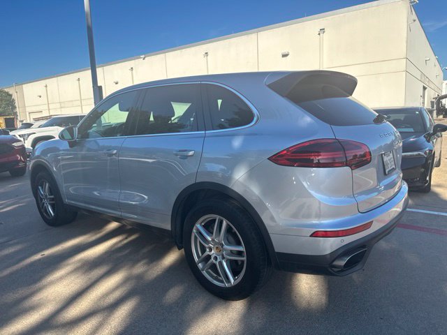 Used 2016 Porsche Cayenne AWD/4WD image 6