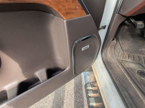 Used 2018 Chevrolet Silverado 1500 High Country image 13