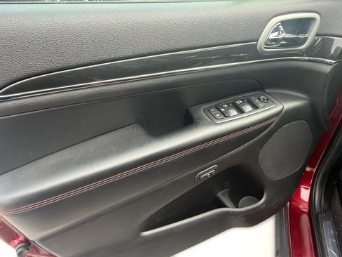 Used 2018 Jeep Grand Cherokee Trailhawk w/ Trailhawk Luxury Group image 10