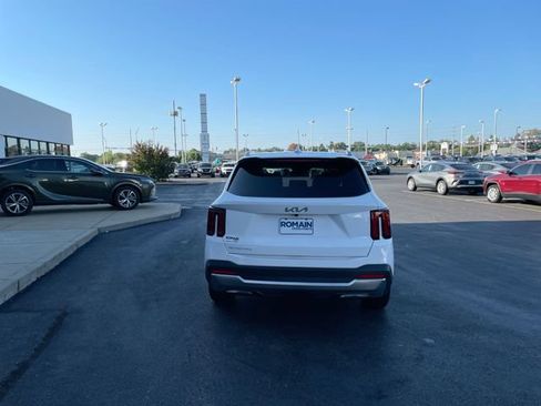 Used 2026 Kia Sorento S FWD image 4