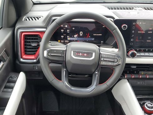 New 2026 GMC Canyon AT4X w/ LPO, Black Badging Package image 13