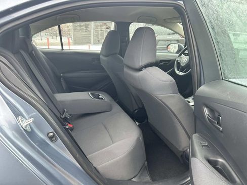 Used 2022 Toyota Corolla LE image 13