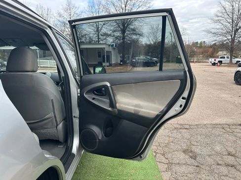 Used 2011 Toyota RAV4 4WD w/ Base L4 Extra Value Pkg image 17