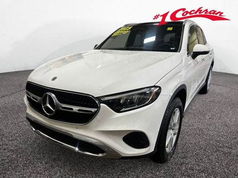 Certified 2025 Mercedes-Benz GLC 300 4MATIC image 30