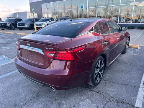 Used 2017 Nissan Maxima Platinum image 4