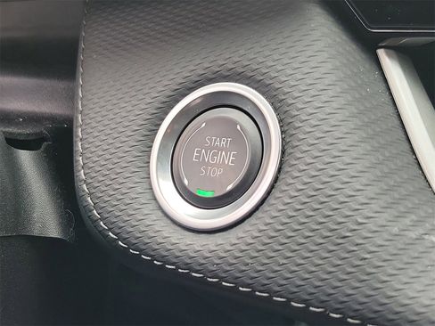 Used 2025 Chevrolet Equinox LT image 27