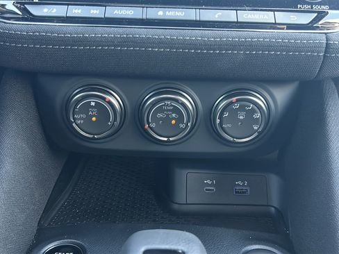 Used 2025 Nissan Z Sport w/ Floor Mat Package RWD image 27
