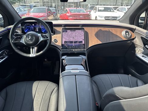 Certified 2023 Mercedes-Benz EQE 500 4MATIC SUV image 19