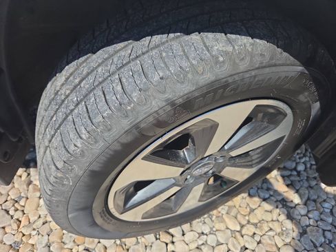 Used 2018 Subaru Forester 2.5i w/ Alloy Wheel Package AWD/4WD image 10