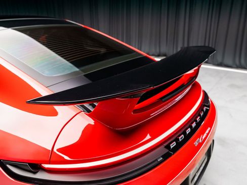 Used 2025 Porsche 911 Carrera image 36