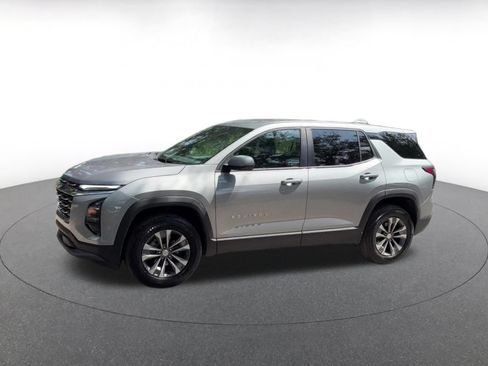 Used 2025 Chevrolet Equinox LT FWD image 9