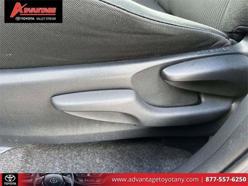 Certified 2018 Toyota RAV4 LE image 20