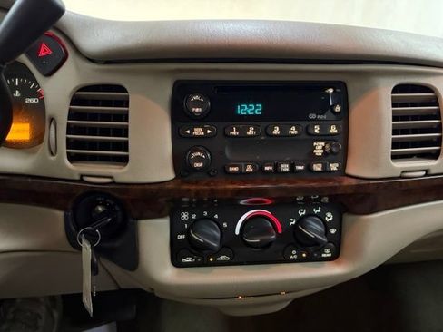 Used 2001 Chevrolet Impala FWD image 20