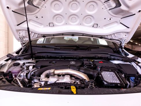 Used 2026 Mercedes-Benz GLA 250 image 32