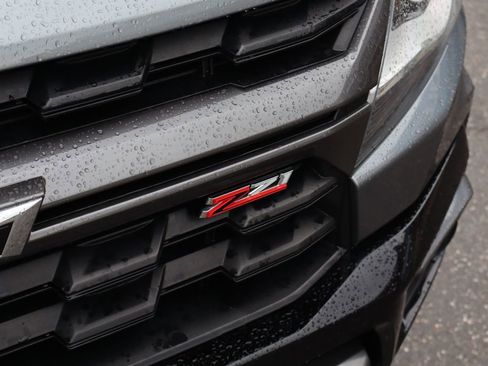 Used 2022 Chevrolet Colorado Z71 w/ Safety Package AWD/4WD image 7