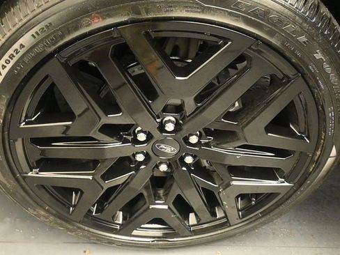 New 2026 Ford Expedition Platinum w/ Stealth Performance Package image 14