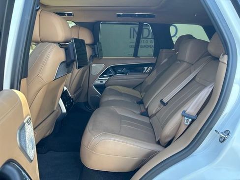 Used 2024 Land Rover Range Rover Autobiography AWD/4WD image 9