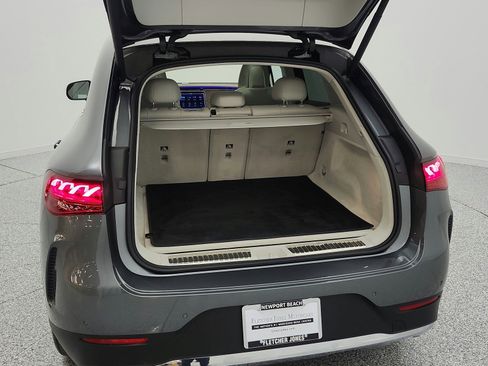 Used 2023 Mercedes-Benz EQE 350+ SUV image 26