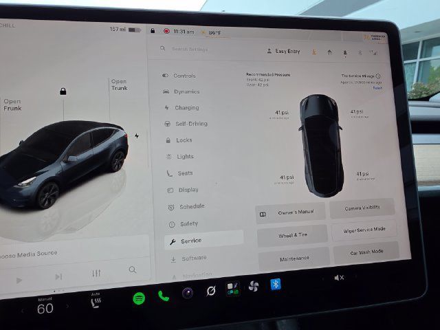Used 2025 Tesla Model Y Long Range AWD/4WD image 59