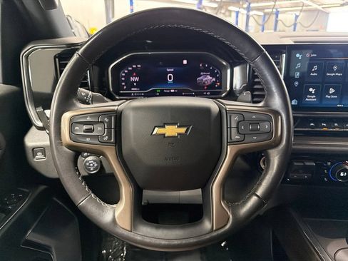 Used 2023 Chevrolet Silverado 1500 High Country w/ High Country Premium Package AWD/4WD image 18