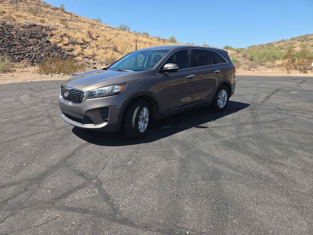 Used 2019 Kia Sorento FWD image 4