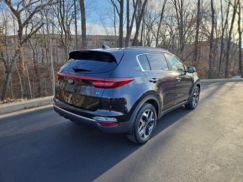 Used 2020 Kia Sportage EX w/ EX Technology Package image 3