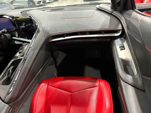 Used 2021 Chevrolet Corvette Stingray Convertible w/ 1LT RWD image 29