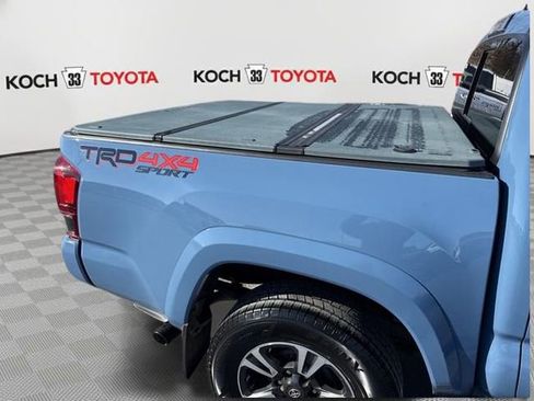 Used 2019 Toyota Tacoma TRD Sport image 47