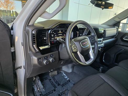 Used 2024 GMC Sierra 1500 Elevation AWD/4WD image 19