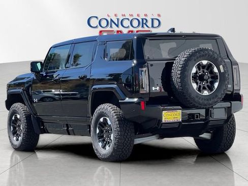 Used 2024 GMC Hummer EV 2X w/ Extreme Off-Road Package image 6