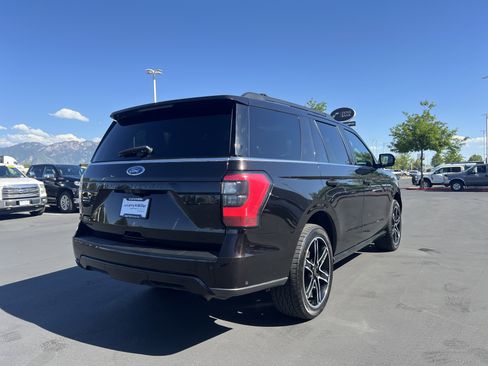 Used 2021 Ford Expedition Limited AWD/4WD image 5