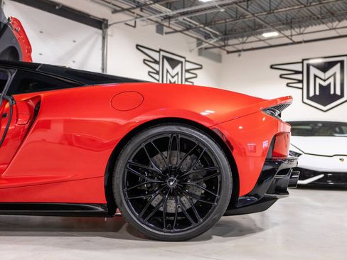 Used 2023 McLaren GT image 16