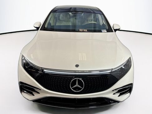 Used 2022 Mercedes-Benz EQS 580 EQS 580 4MATIC Sedan image 2