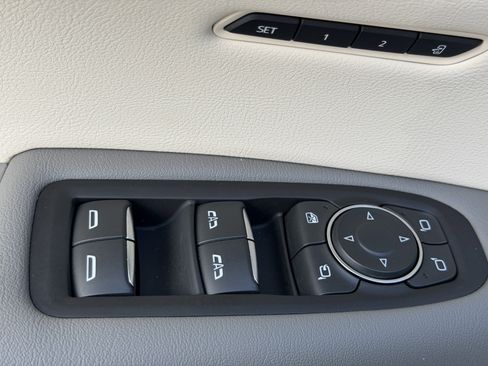 Certified 2023 Cadillac XT5 Premium Luxury w/ Technology Package image 18