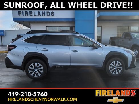 Used 2025 Subaru Outback Premium w/ Popular Package #1A image 5