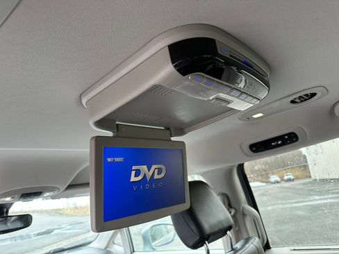 Certified 2019 Chrysler Pacifica Touring-L image 17