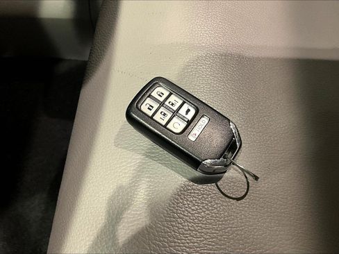 Used 2019 Honda Odyssey EX-L image 35