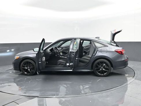 Used 2025 Honda Civic Sport image 31