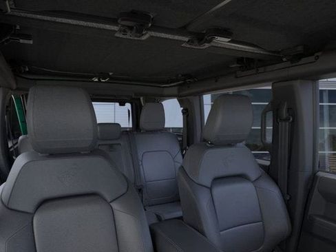 New 2025 Ford Bronco Outer Banks w/ Sasquatch Package AWD/4WD image 44
