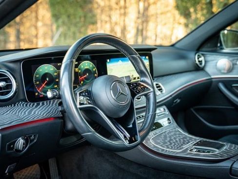 Used 2021 Mercedes-Benz E 350 Sedan w/ Premium Package image 35