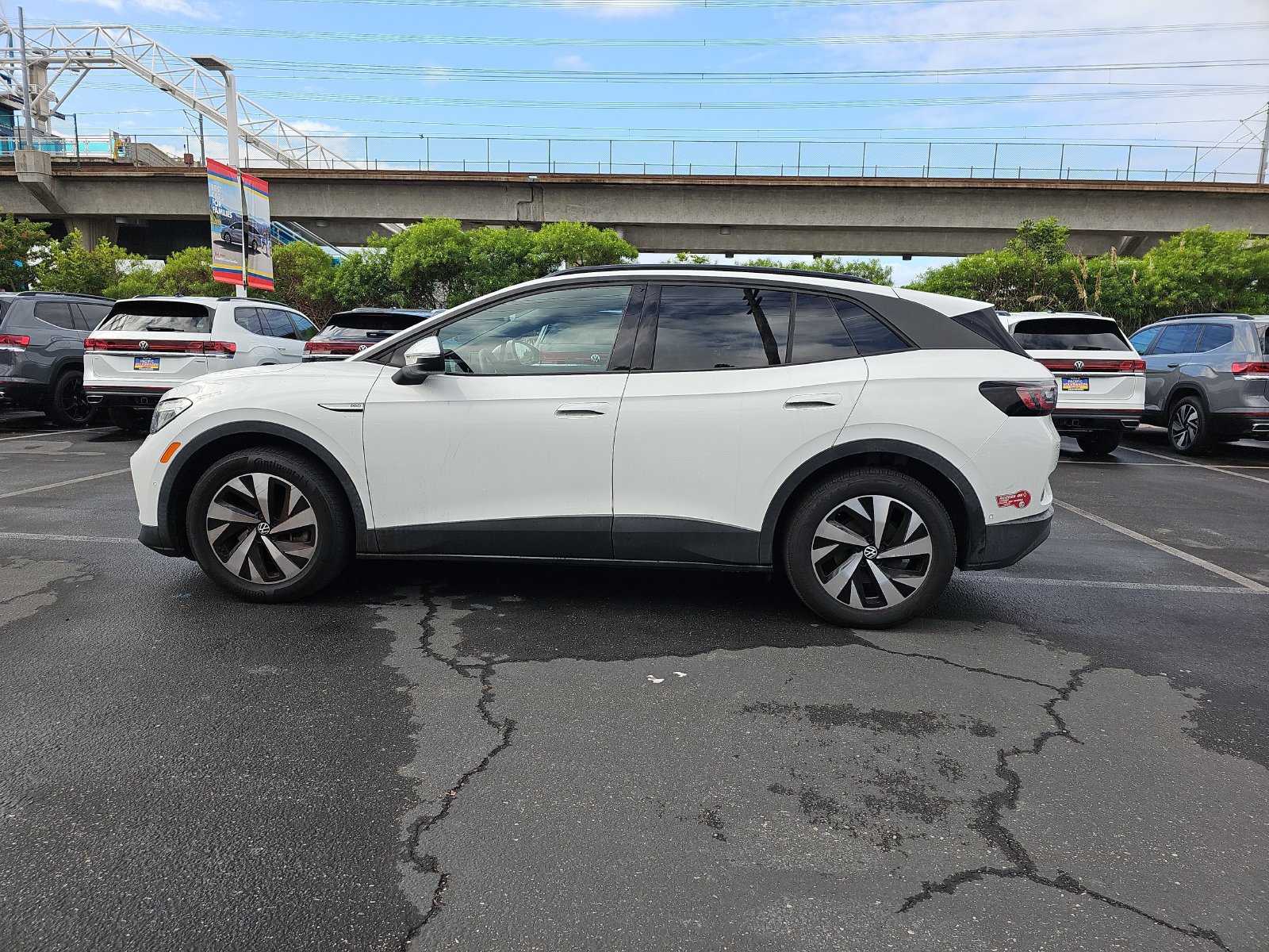 Used 2023 Volkswagen ID.4 Pro RWD image 8