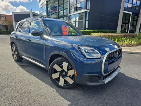 Certified 2025 MINI Cooper Countryman S w/ Comfort Package Max image 26