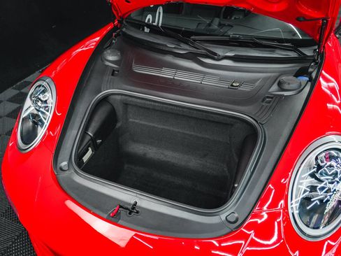 Used 2018 Porsche 911 Carrera T RWD image 60