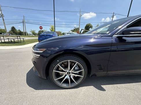 Used 2026 Genesis G70 2.5T image 10