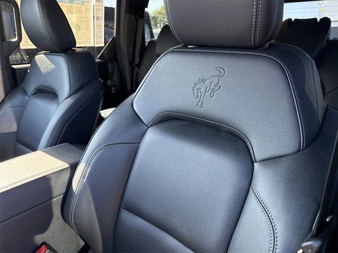 New 2025 Ford Bronco Badlands w/ Sasquatch Package image 9
