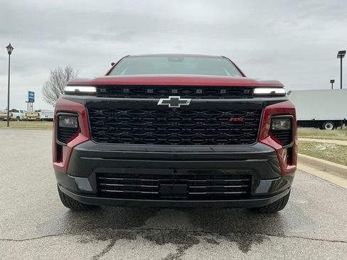 Used 2024 Chevrolet Traverse RS w/ LPO, Floor Liner Package image 8